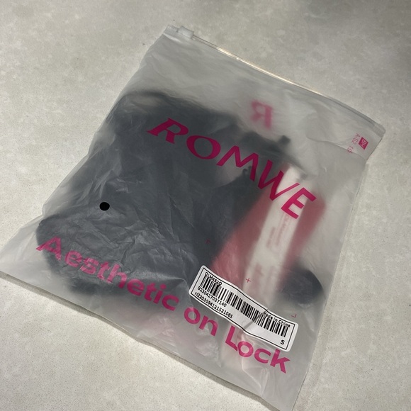 New Romwe Kawaii Floral Lace Ring Linked Cut Out Lingerie Set black small &tags - Picture 14 of 17